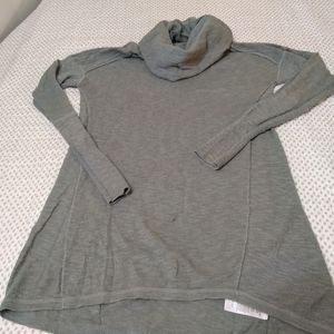 Between Me and You Gray High Cowl Turtleneck Pullover Cotton Blend Medium